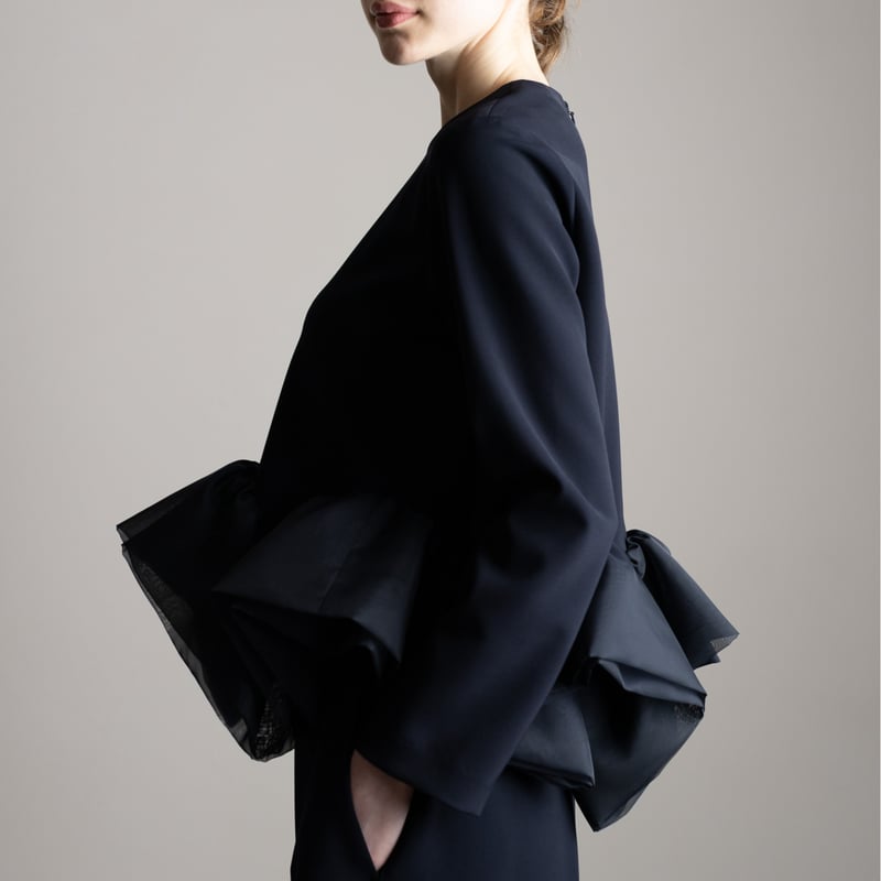 3月下旬発送】Prima Peplum BL navy | HEVE