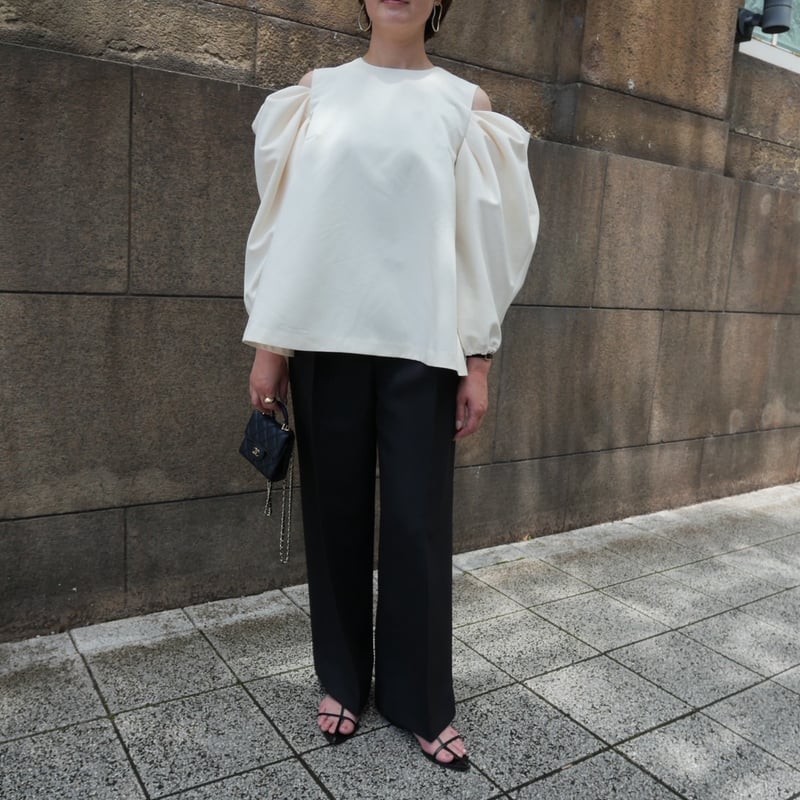 Heve へイヴ WHIPバルーンスリーブBL ブラック Heve ヘイヴ WHIPバルーンスリーブBL ブラック