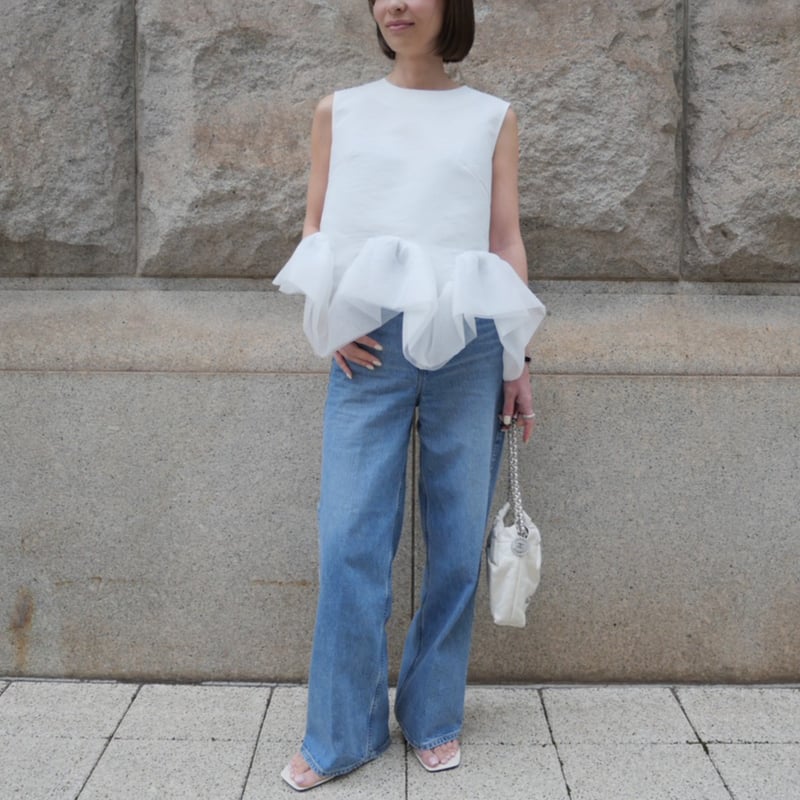 Prima Peplum Sleeveless white | HEVE