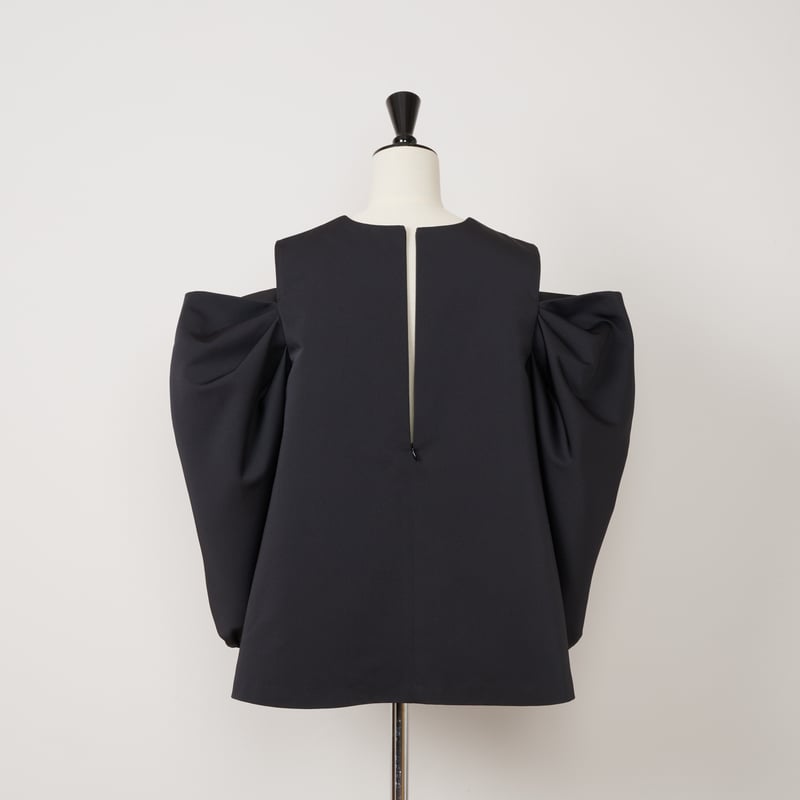 Cut off soulder BL black | HEVE