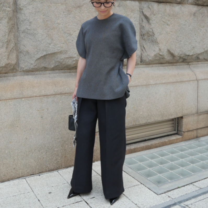 Arch Peplum knit charcoal | HEVE
