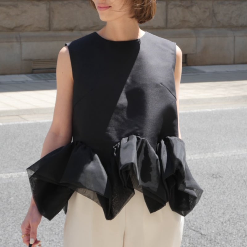 新品タグ付き　Heve へイヴ Prima Peplum JK ブラック38 楽しみにしてた @heve.jp Prima Peplum JK black 一目惚れだった