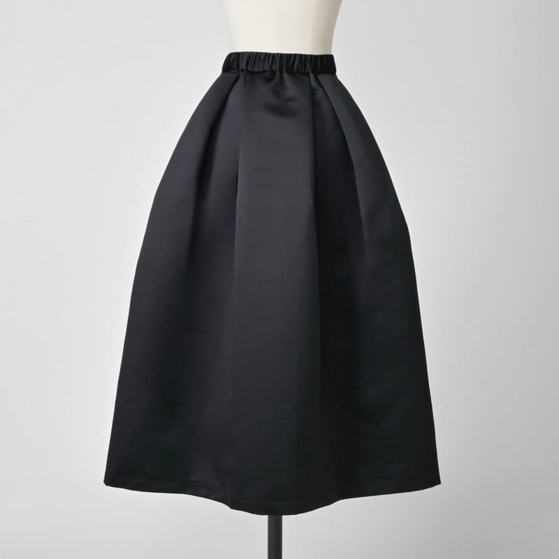 予約】Satin Dress Tuck SK black | HEVE