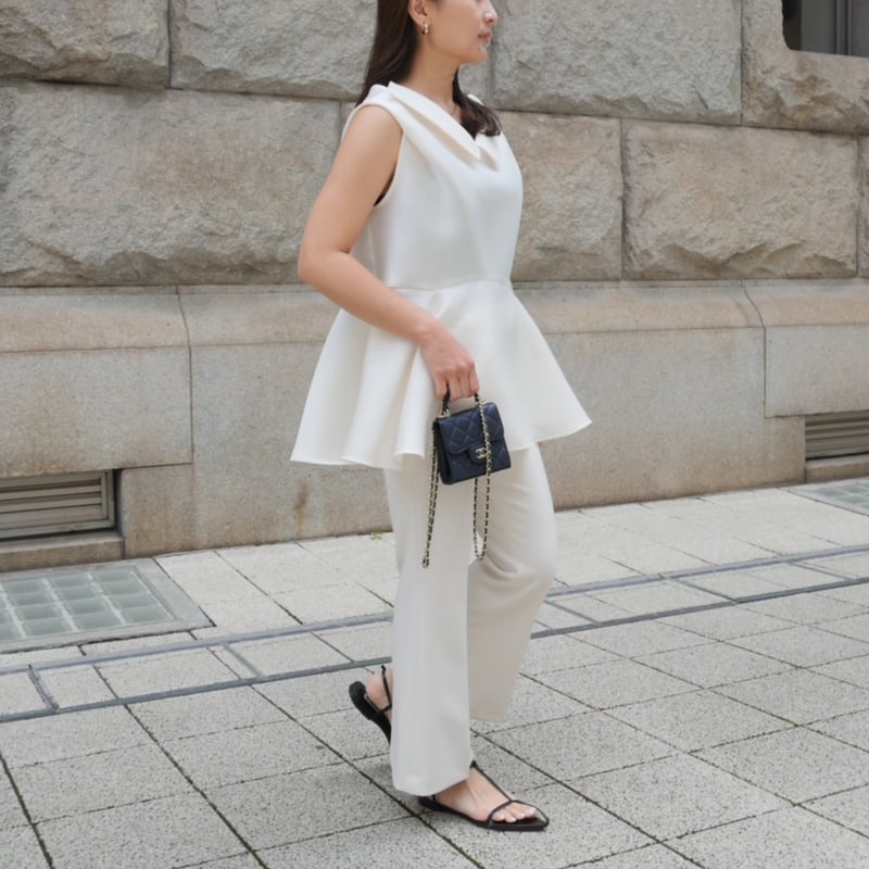 HEVE two charm blouse　バニラ　新品タグ付き two charm blouse バニラ | HEVE