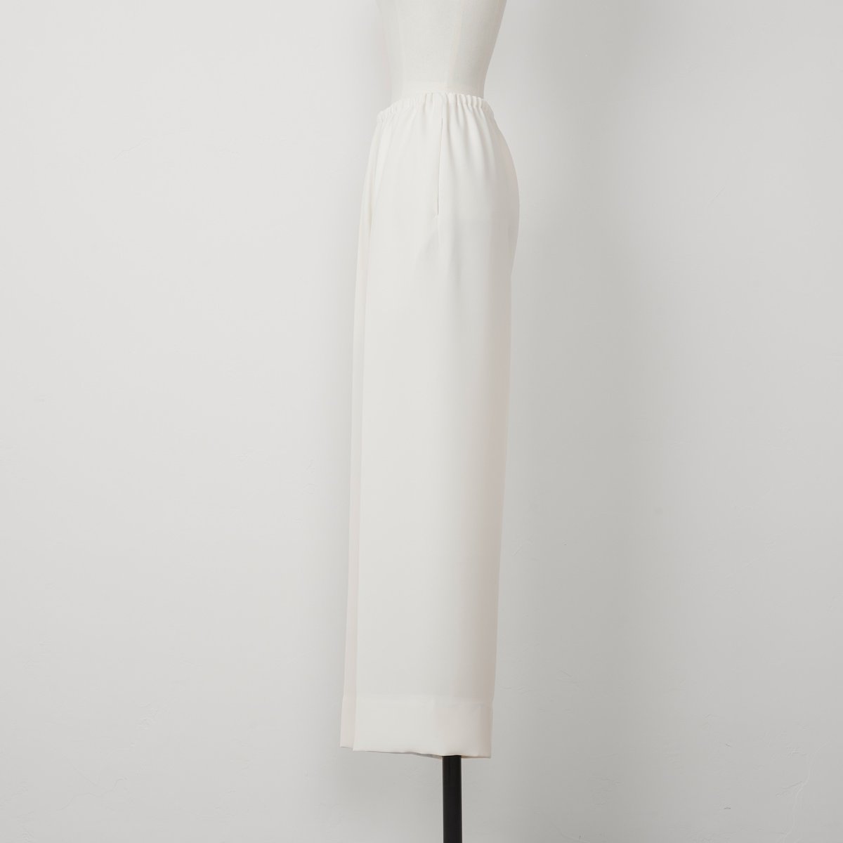 美品★Heve レギパン　ホワイト36 予約】Relax Pants ivory | HEVE