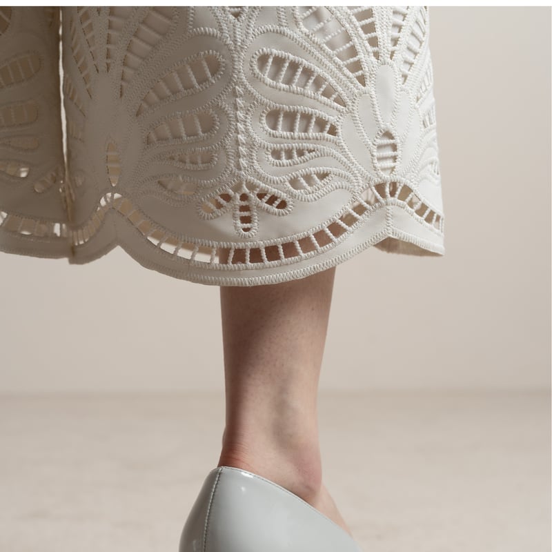 【新品】Leather Lace Scalap PT white/36 heve 再予約】Leather Lace Scalap PT white | HEVE