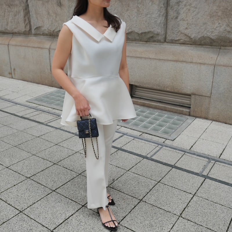 HEVE two charm blouse　バニラ　新品タグ付き two charm blouse バニラ | HEVE