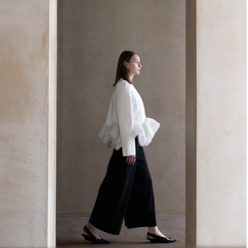 Prima Peplum JK white | HEVE