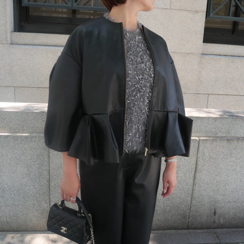 Heve【新品】Petal Form Blouson　ペプラムレザーblack Petal Form Blouson black | HEVE