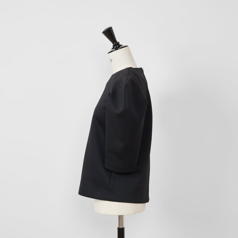 予約】Puff Shoulder Tops black | HEVE