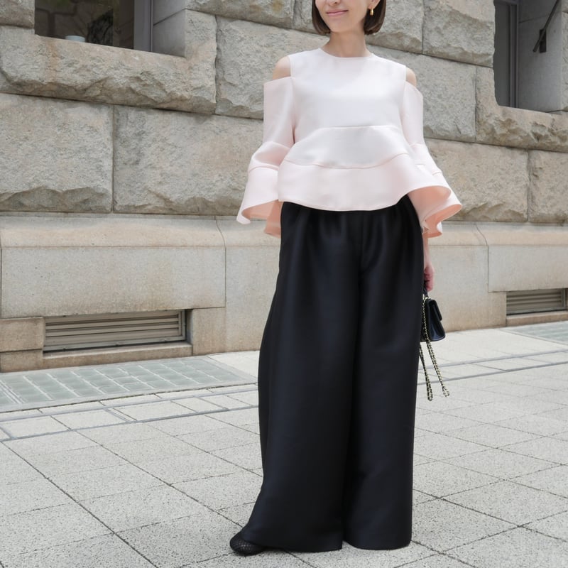 heve カットオフシルエット シルキーブラウス カットオフシルキー BL ブラック | HEVE