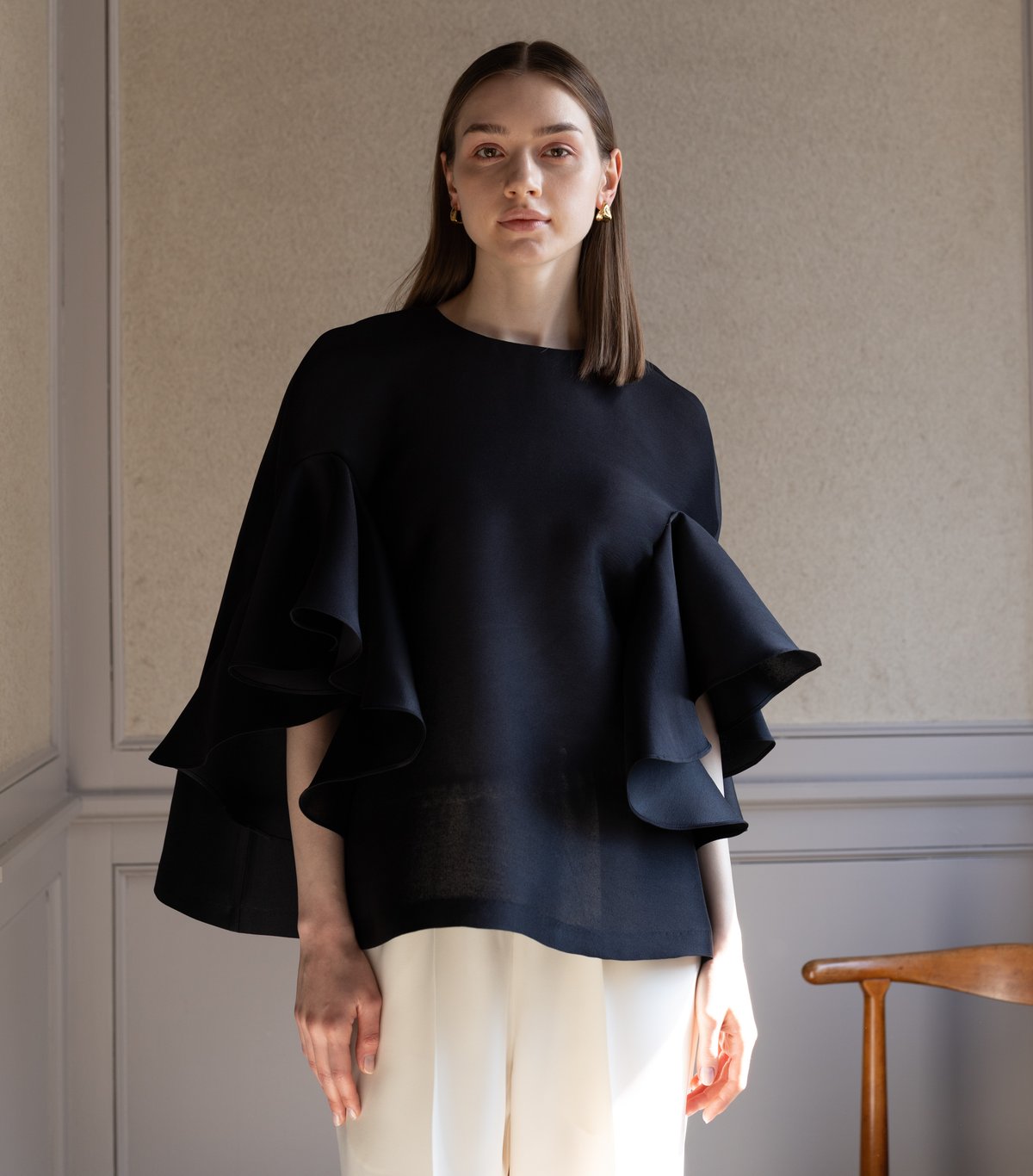 Silky Cape BL black | HEVE