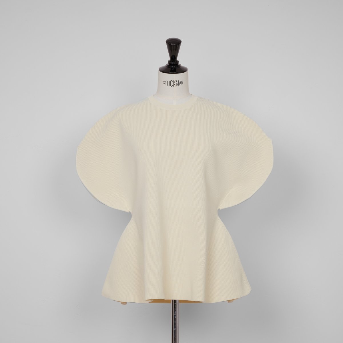 トップス HEVE Arch Peplum knit charcoal Arch Peplum knit charcoal | HEVE