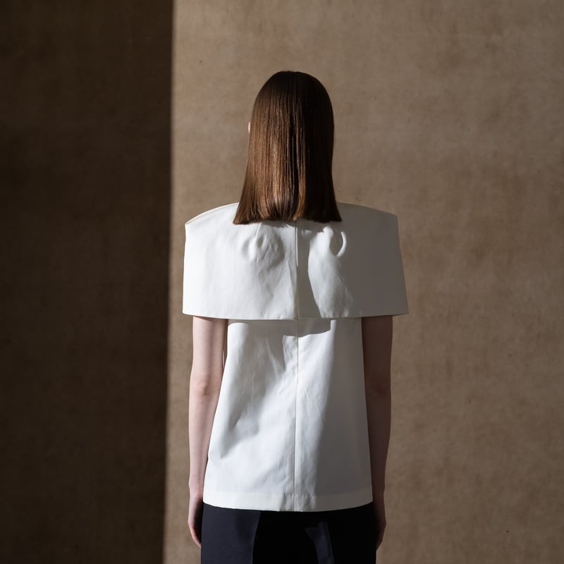予約】Layer Cape BL vanilla | HEVE