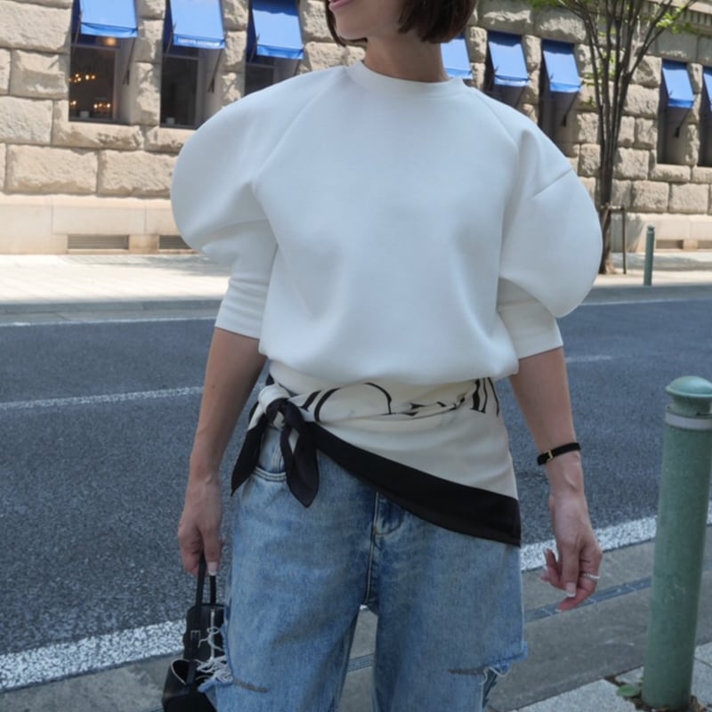heve へイヴ　チューリップボンディングブラウス　アイボリー heve へイヴ チューリップボンディングブラウス アイボリー