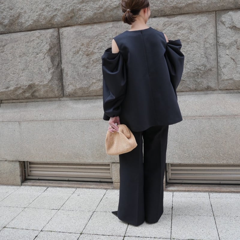 Heve カットオフショルダー　ブラック　美品★ Cut off soulder BL black | HEVE