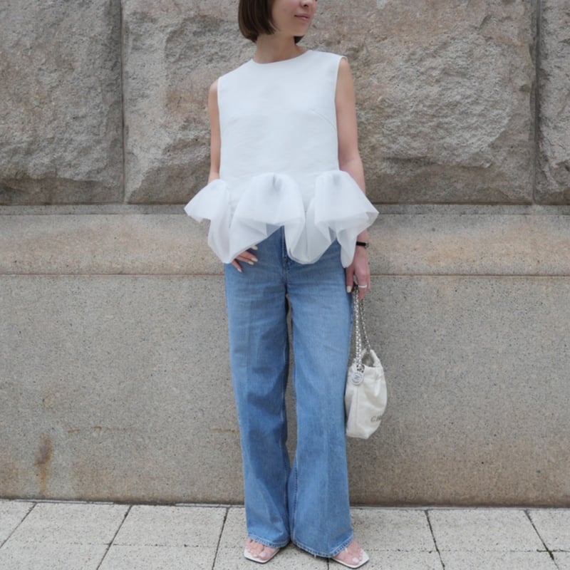 Prima Peplum Sleeveless white | HEVE
