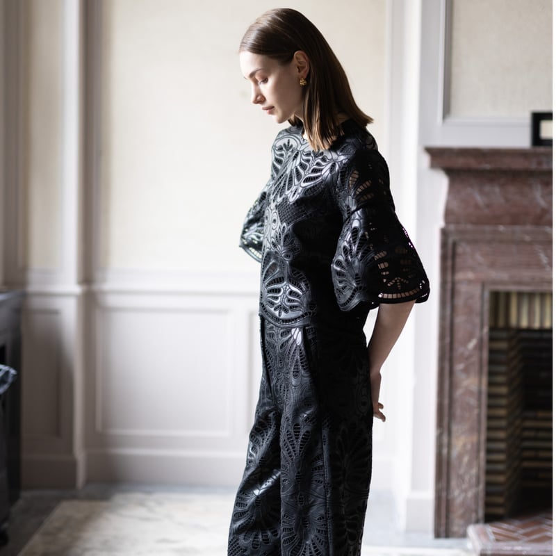 予約】Leather Lace Scalap BL black | HEVE