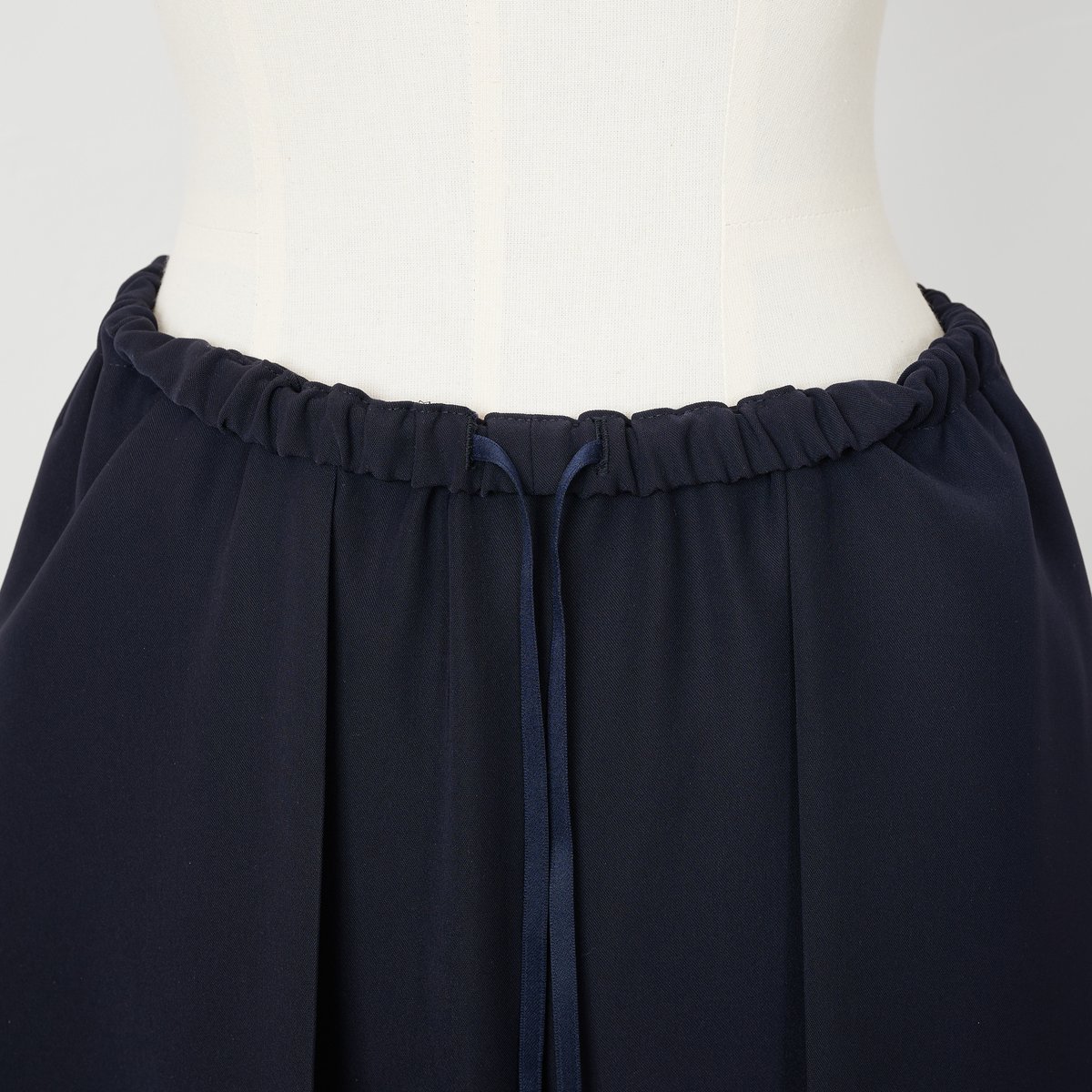予約】Relax Pants navy | HEVE