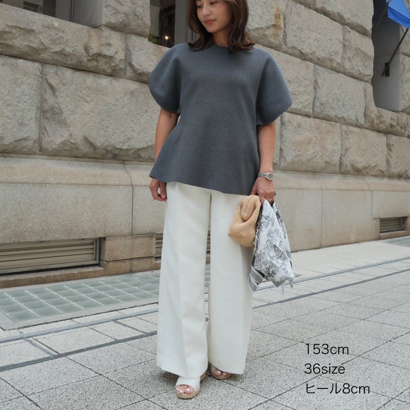 新品・タグ付き　heve Scalpt Press PT black Scalpt Press PT white | HEVE