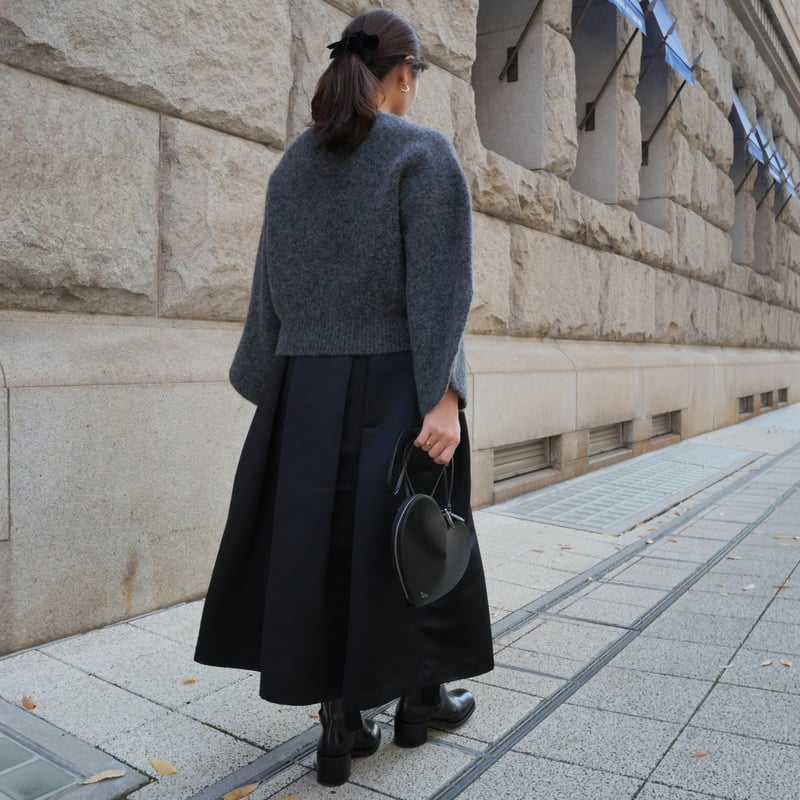 heve satin dress tuck SK サテンドレスタックスカート 予約】Satin Dress Tuck SK black | HEVE