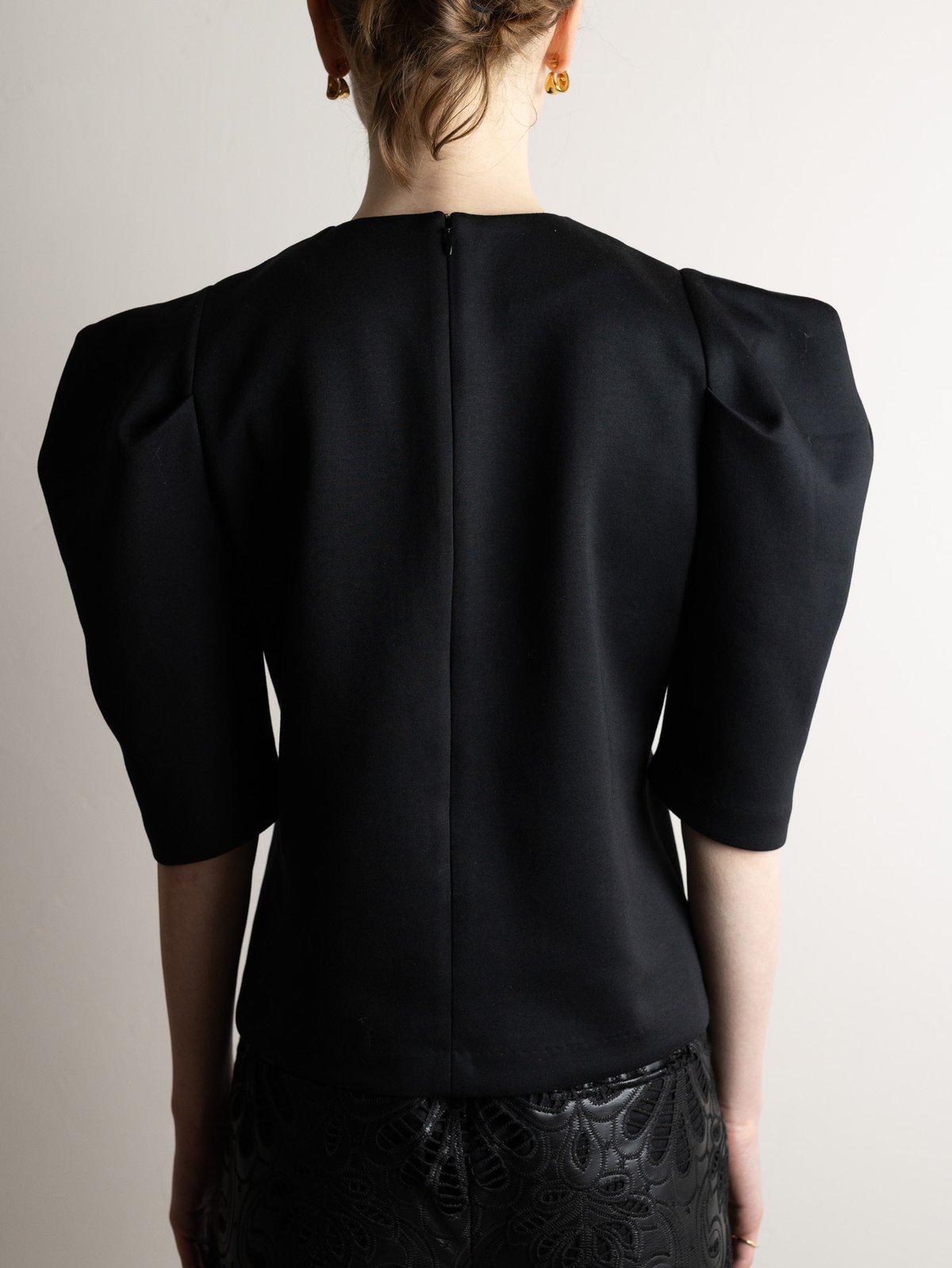 Heve パフシェルトップス 予約】Puff Shoulder Tops white | HEVE