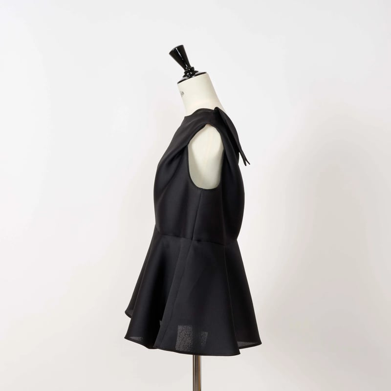 two charm blouse ブラック | HEVE