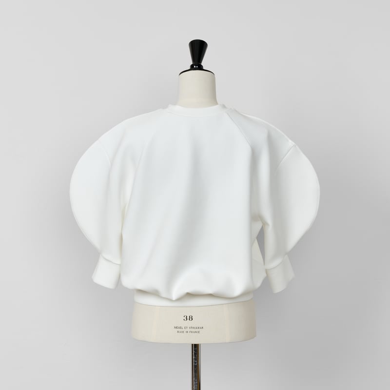 Cloudy Tops white | HEVE