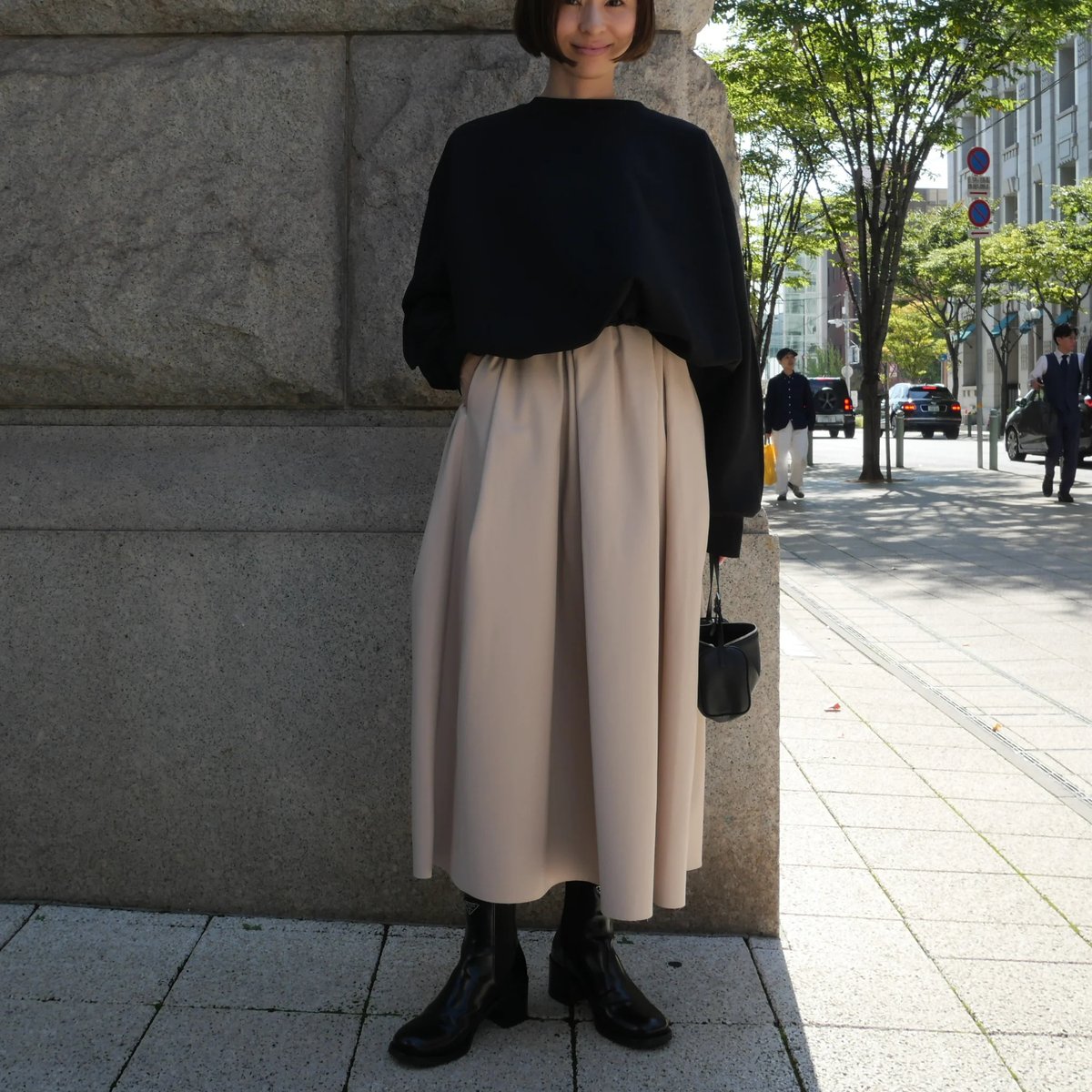 Cloud Balloon Sweat black | HEVE