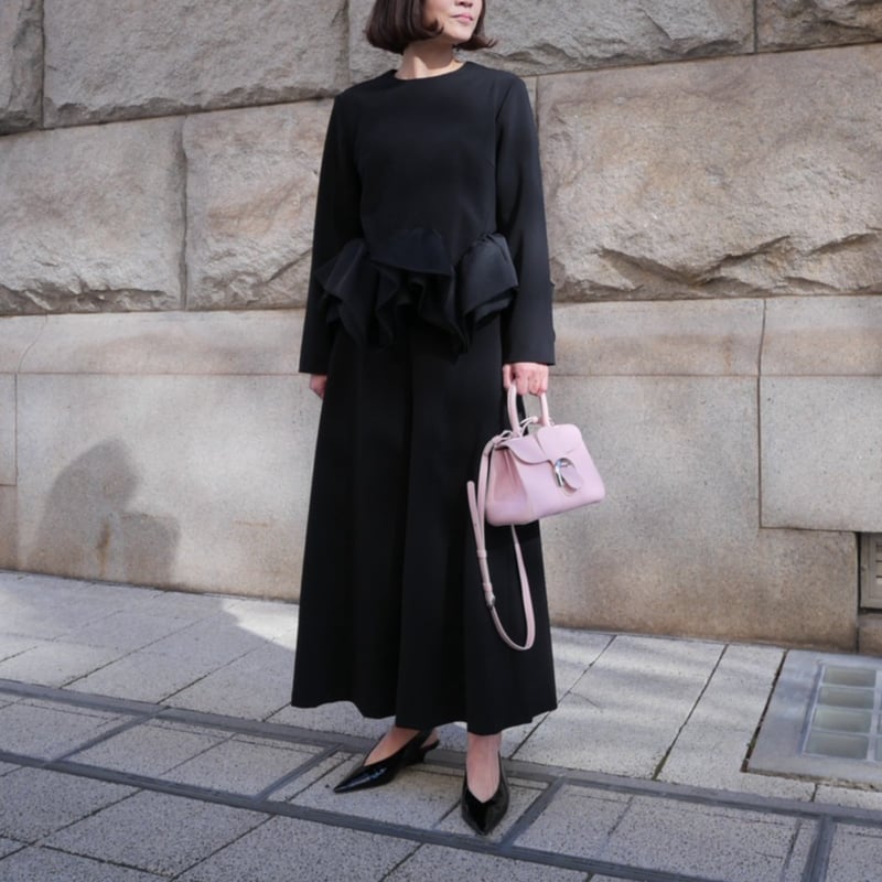 Prima Peplum BL black | HEVE