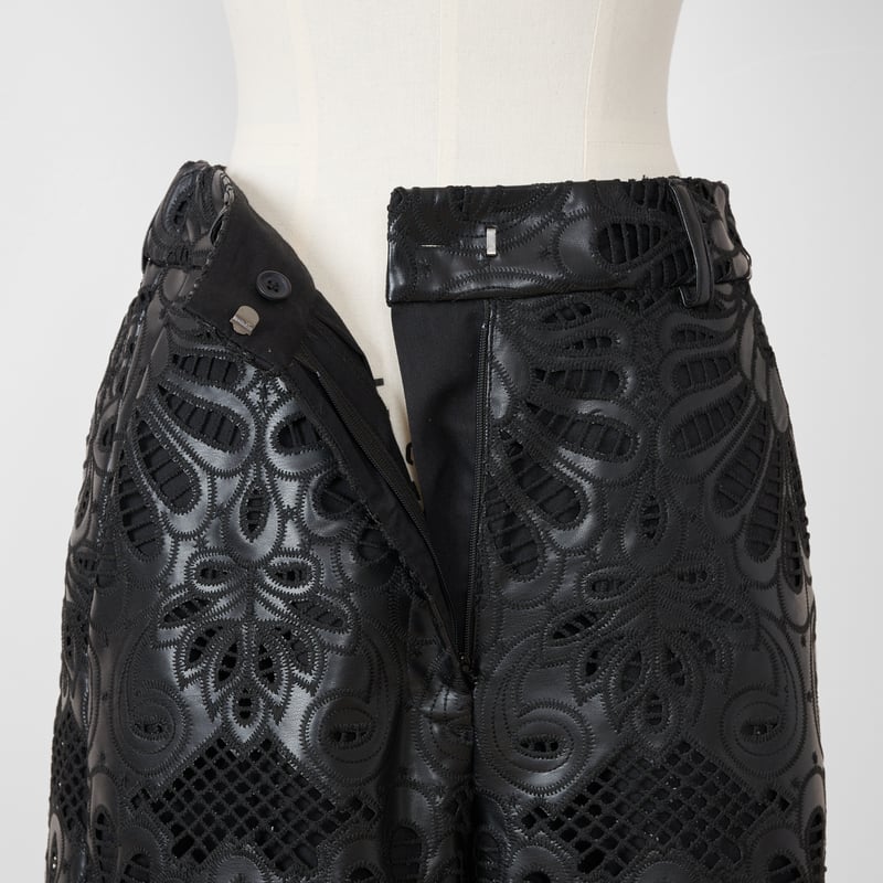 予約】Leather Lace Scalap PT black | HEVE