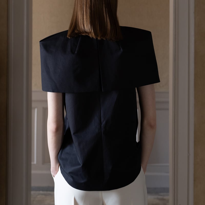 予約】Layer Cape BL black | HEVE
