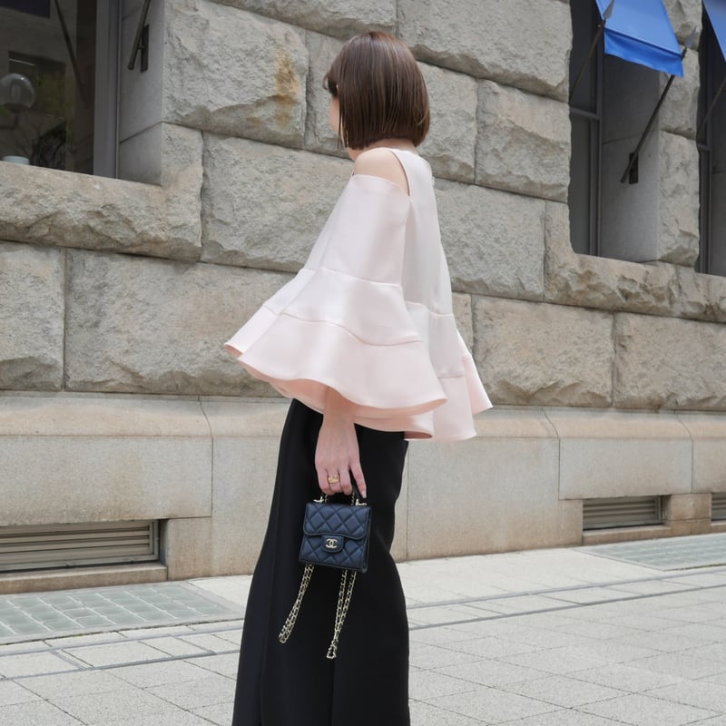 heve カットオフシルエット シルキーブラウス カットオフシルキー BL ブラック | HEVE