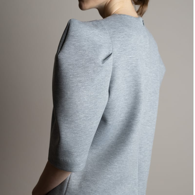 予約】Puff Shoulder Tops gray | HEVE