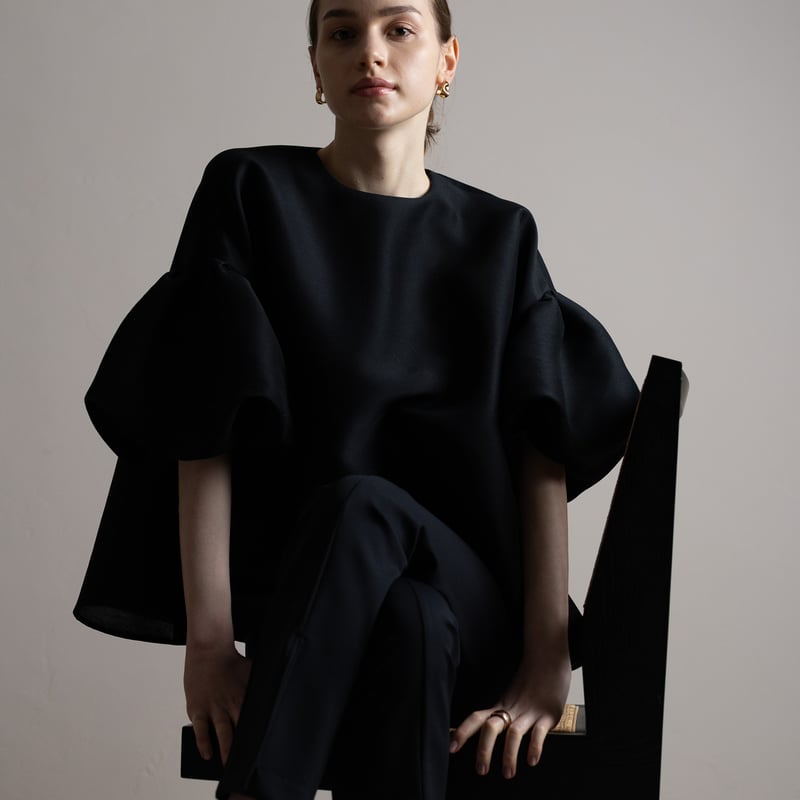 Whip Ballon Sleeve BL black | HEVE