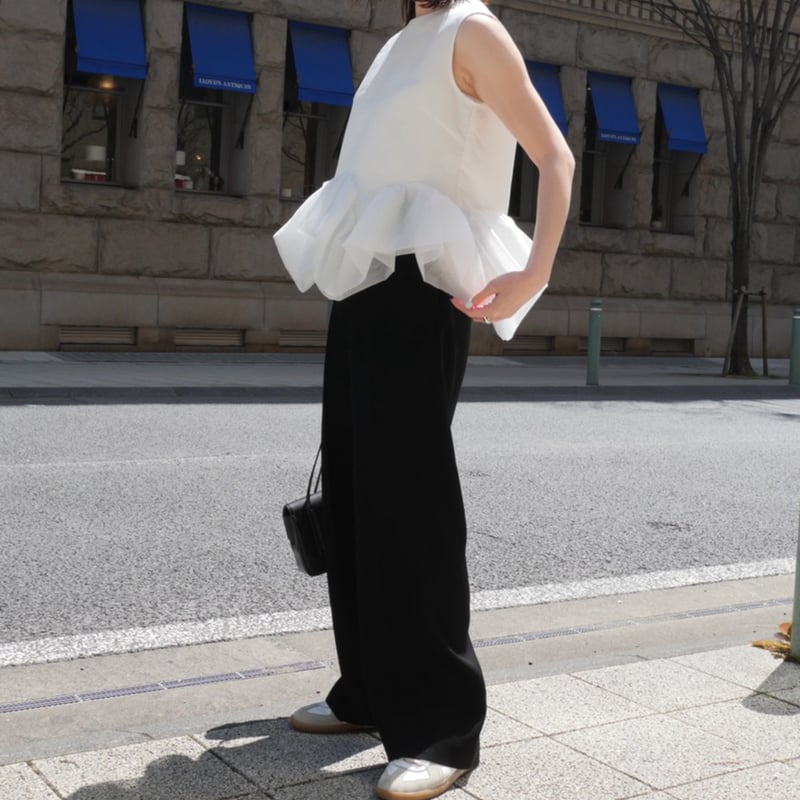 Prima Peplum Sleeveless white | HEVE