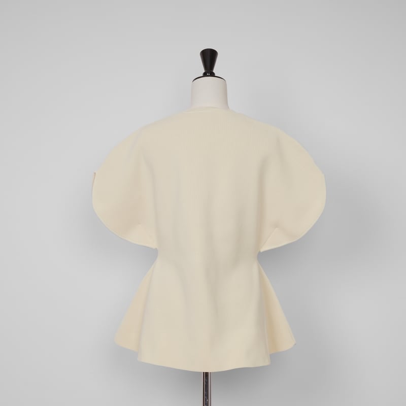 Arch Peplum knit ivory | HEVE