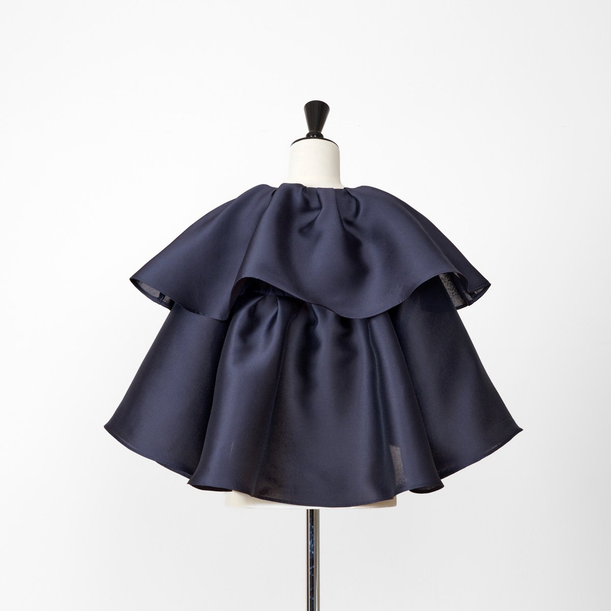 ラッフルジャケットBL ネイビーHEVEトップス