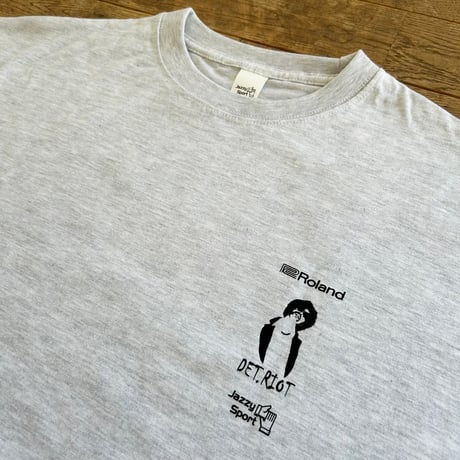 【Roland】KDJ Records /Jazzy Sport〈Ver.1 Logo〉ロングスリーブ Tシャツ（ライト グレー）