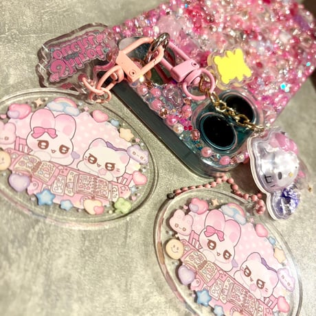 【しろいおうち】アクリルキーチャーム キーホルダー