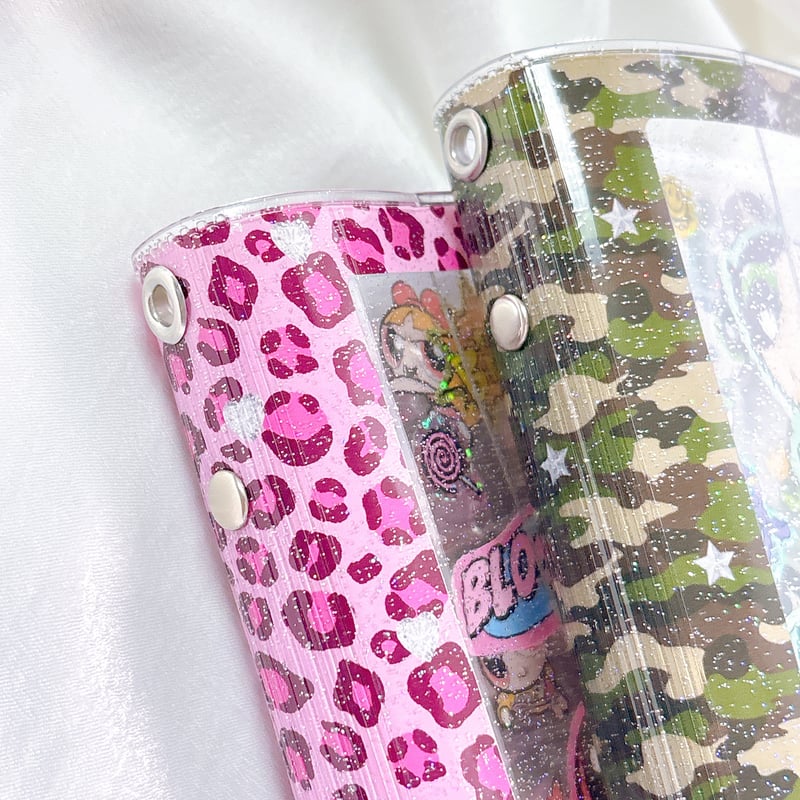 高品質！【A7】カモフラ＆ヒョウ柄ラメ入りバインダー/シール帳