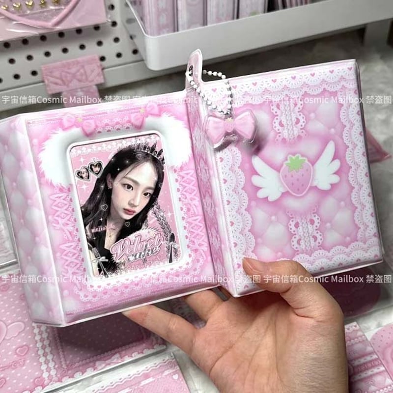 Cosmic letter】トレカ収納ボックス+キーホルダー | SHIROIOUCHI Cosmic letter】トレカ収納ボックス+キーホルダー | SHIROIOUCHI