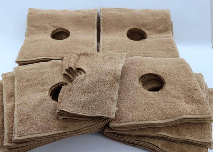 送料無料！ 【100枚1セット購入】歯科用 穴あきタオル（ドレープ