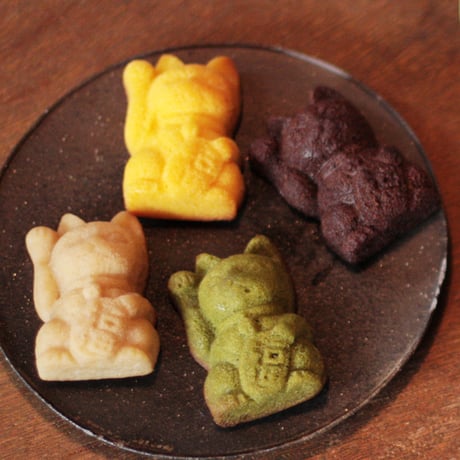 招き猫マドレーヌ ８個入（箱入り）