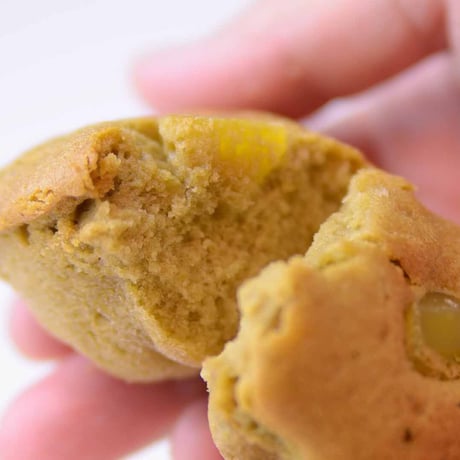 【季節限定】招き猫マドレーヌ  　ほうじ茶入り　くりごろん