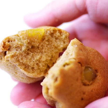 【季節限定】招き猫マドレーヌ  　ほうじ茶入り　くりごろん