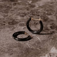 ［basic -shadow-］クロッシング フープピアス M
