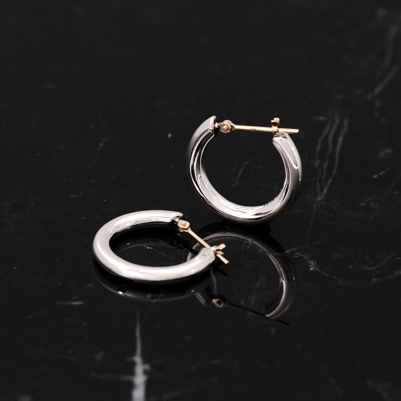 basic］クロッシング フープピアス M | HAH JEWELRY