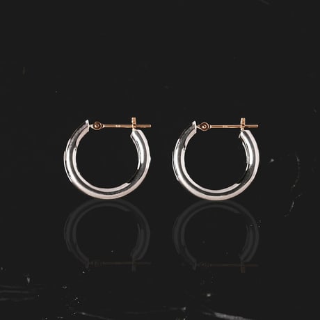 ［basic］クロッシング フープピアス M