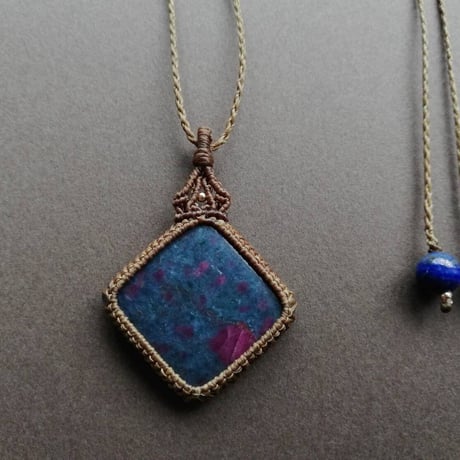 【SALE】ルビー＆サファイアインカイヤナイトネックレス ルビーサファイアインカイヤナイトSA（円形・Mサイズ）シルバー